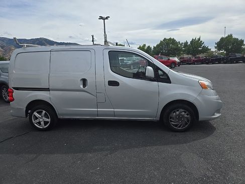 Used 2015 Nissan NV200 SV w/ Technology Package image 4