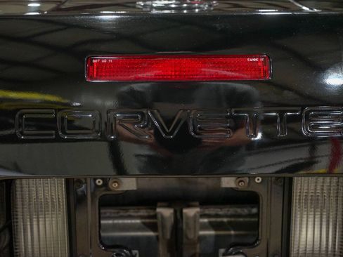 Used 1991 Chevrolet Corvette Coupe RWD image 24