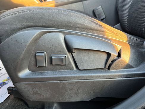 Used 2017 GMC Terrain SLE image 21