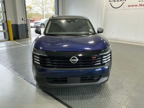 Used 2025 Nissan Kicks SR image 2