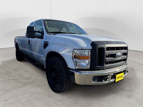 Used 2008 Ford F350 XL image 2