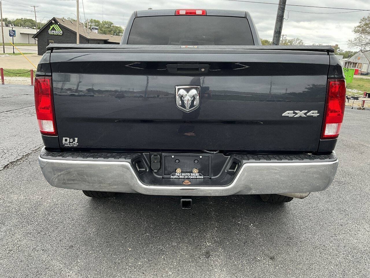 Used 2017 RAM 1500 ST w/ SXT Appearance Group AWD/4WD image 5