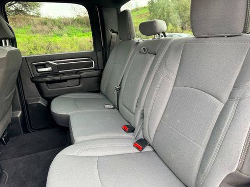 Used 2024 RAM 3500 Big Horn image 10