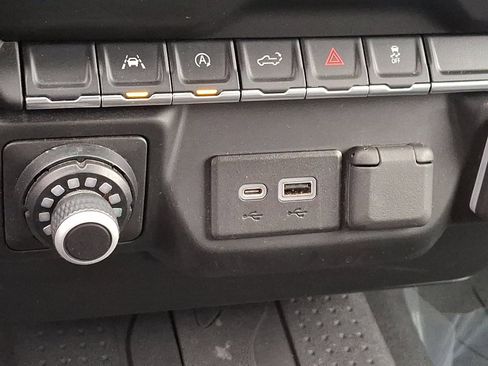 Used 2022 Chevrolet Silverado 1500 Custom w/ Rally Edition image 24