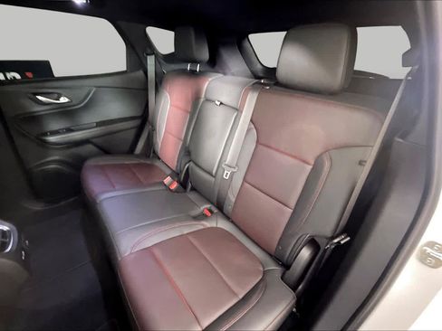 Used 2025 Chevrolet Blazer RS w/ Driver Confidence II Package FWD image 18
