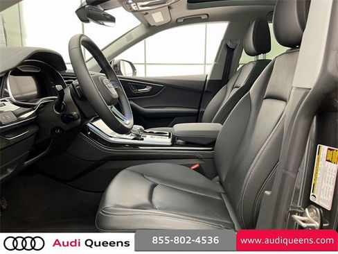 Used 2023 Audi Q8 Premium Plus w/ Premium Plus Package image 17