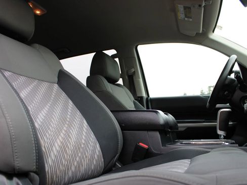 Used 2018 Toyota Tundra SR5 w/ TRD Off Road Package image 20