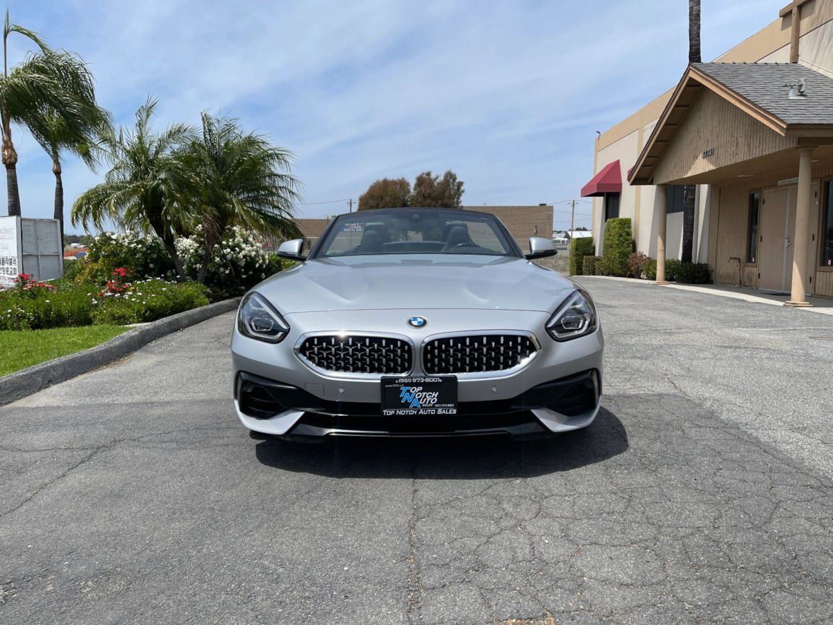 Used 2022 BMW Z4 sDrive30i w/ Driving Assistance Package RWD image 2