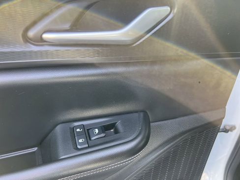 Used 2024 Jeep Grand Cherokee Altitude RWD image 31