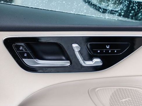 Used 2024 Mercedes-Benz C 300 4MATIC Sedan image 22