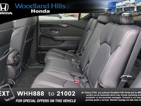 Used 2025 Honda Pilot Touring image 21