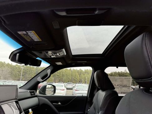 New 2026 Lexus LX 700h Luxury image 16