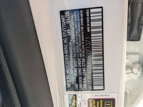 Used 2025 Mercedes-Benz C 300 Sedan image 25