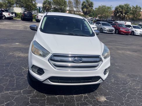 Used 2017 Ford Escape SE AWD/4WD image 8