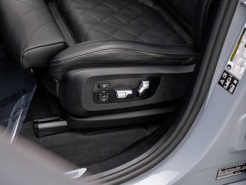 Certified 2025 BMW X5 M60i image 15