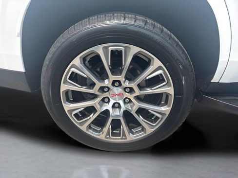 Used 2025 GMC Yukon Denali AWD/4WD image 37