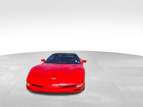 Used 2004 Chevrolet Corvette Base w/ Preferred Equipment Group image 3