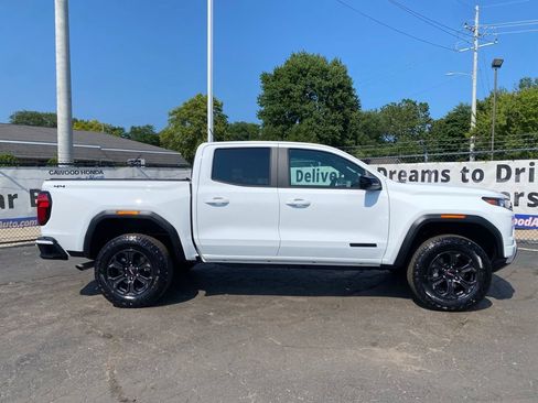 Used 2024 GMC Canyon Elevation w/ Convenience Package AWD/4WD image 2