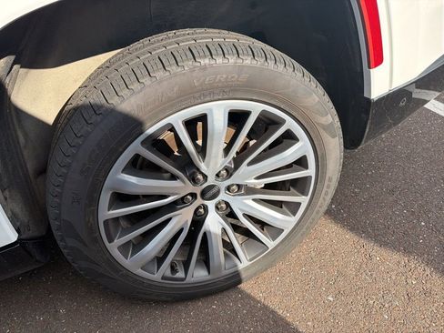 Used 2025 Jeep Grand Wagoneer 4WD image 7