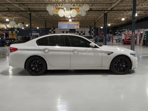 Used 2018 BMW M5 image 6