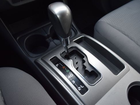 Used 2013 Toyota Tacoma PreRunner image 15