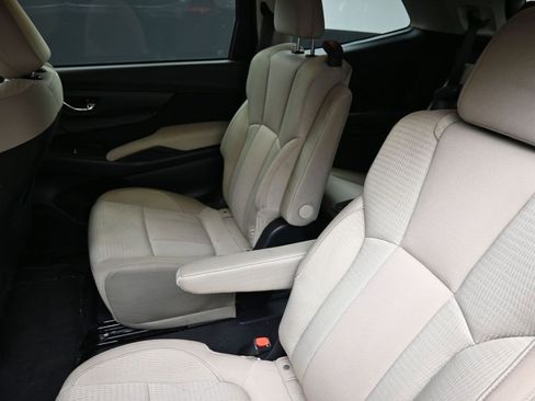 Certified 2024 Subaru Ascent Premium w/ Convenience Package image 20