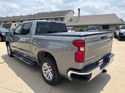 Used 2023 Chevrolet Silverado 1500 LT image 3