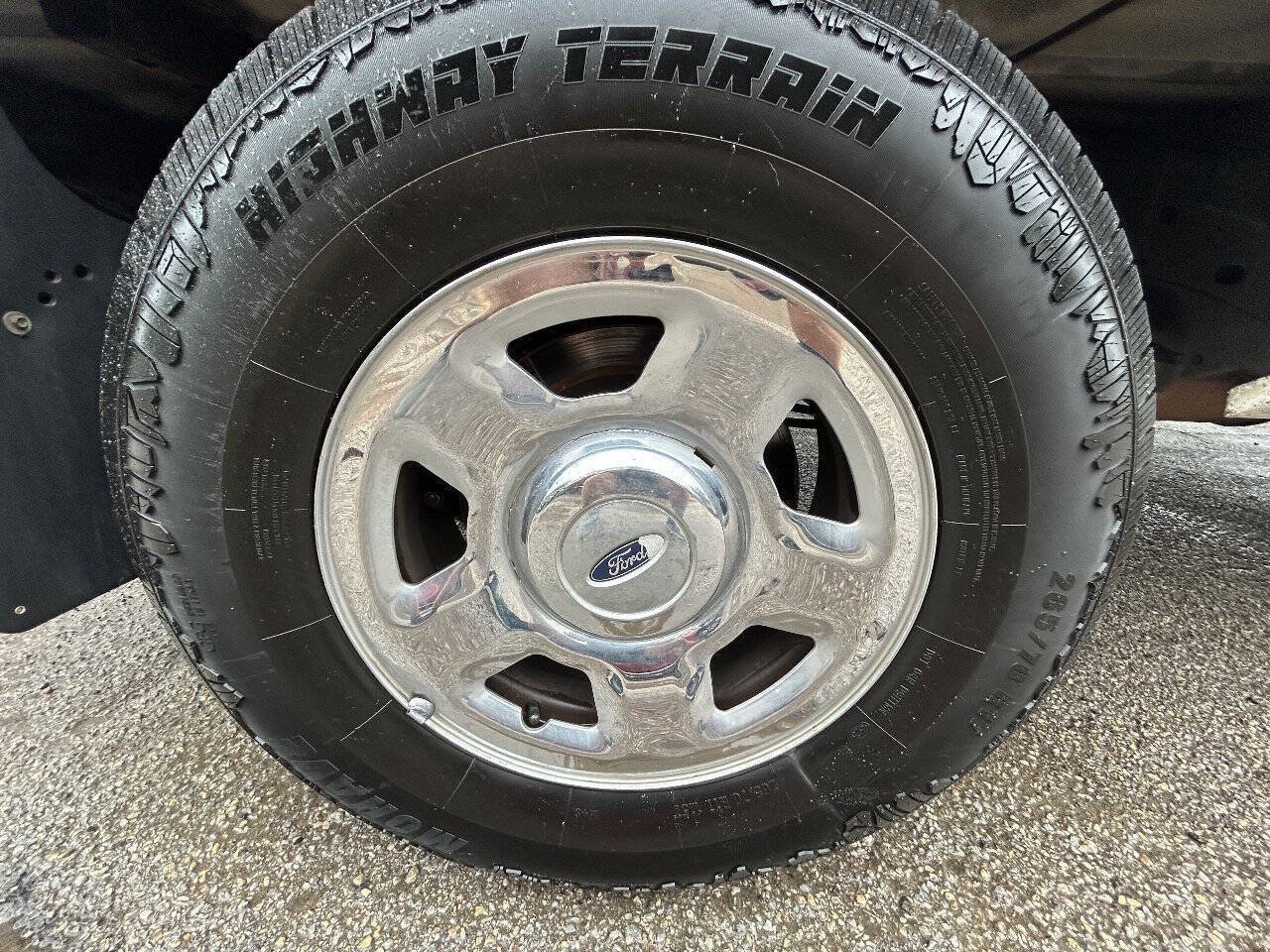 Used 2005 Ford F150 XLT AWD/4WD image 35