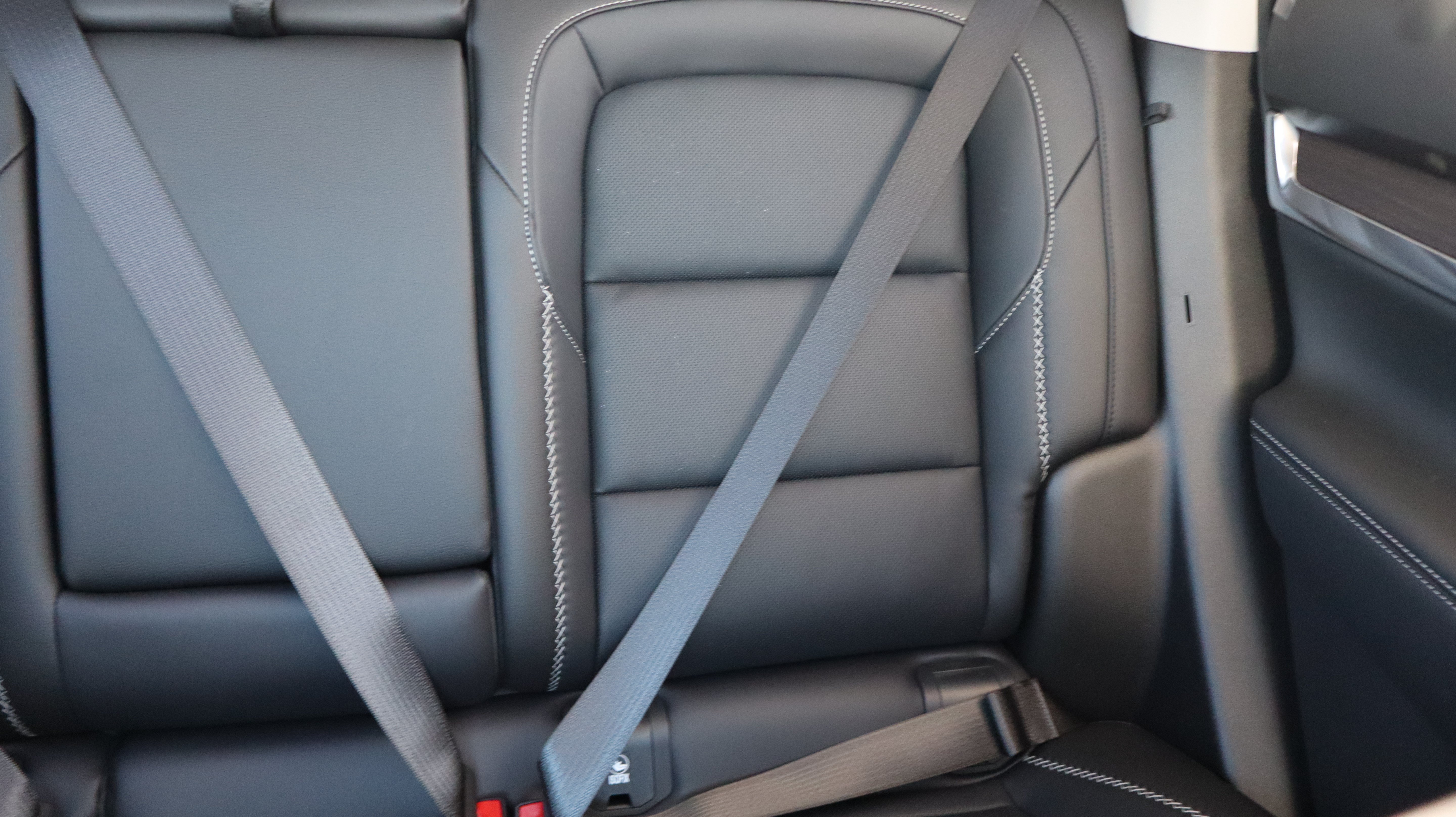 New 2027 GMC Terrain Denali w/ LPO, Floor Liner Package AWD/4WD image 14