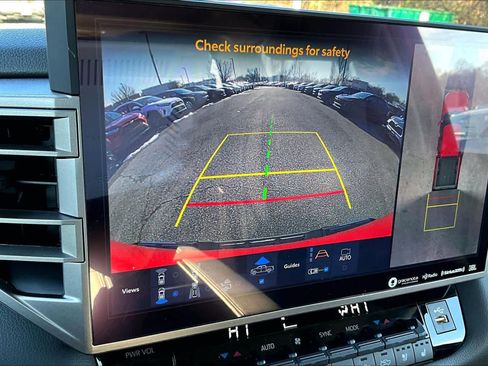 Used 2023 Toyota Tundra Limited image 26