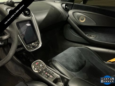 Used 2017 McLaren 570S image 19