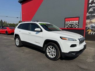 Used 2018 Jeep Cherokee Latitude Plus w/ Comfort/Convenience Group image 1
