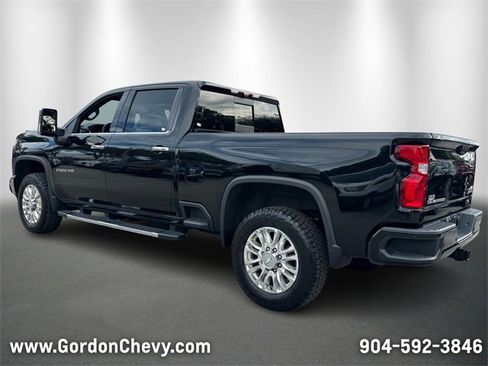 Used 2020 Chevrolet Silverado 2500 High Country w/ Z71 Off-Road Package image 3