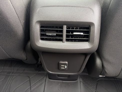 Used 2022 Chevrolet Equinox LT image 13