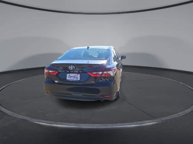 Used 2022 Toyota Camry LE FWD image 7
