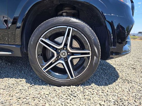 Used 2022 Mercedes-Benz GLS 450 4MATIC image 9