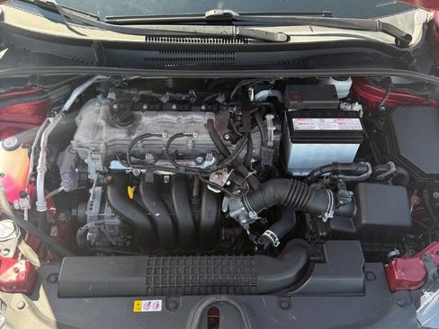 Used 2022 Toyota Corolla LE w/ Carpet Mat Package (TMS) FWD image 11