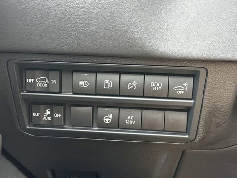 New 2026 Toyota Sequoia Platinum AWD/4WD image 27