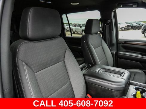 Used 2023 GMC Yukon XL SLE w/ Max Trailering Package AWD/4WD image 18