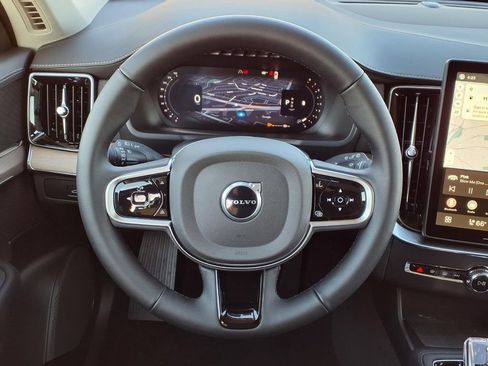New 2026 Volvo XC90 B5 Plus w/ Protection Package AWD/4WD image 14
