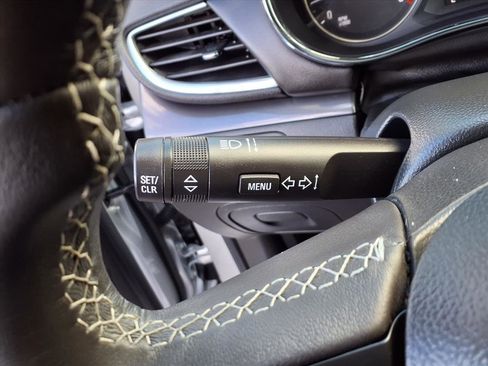 Used 2022 Buick Encore Preferred w/ Safety Package image 11