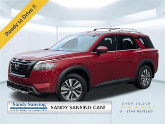 Used 2023 Nissan Pathfinder SL w/ Black Appearance Package video 1