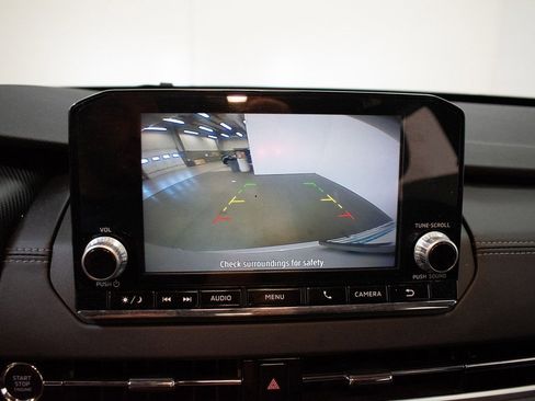 Used 2024 Mitsubishi Outlander ES image 16