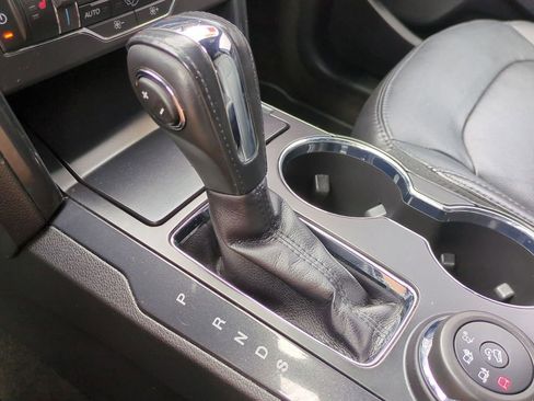 Used 2018 Ford Explorer XLT w/ Equipment Group 202A image 23