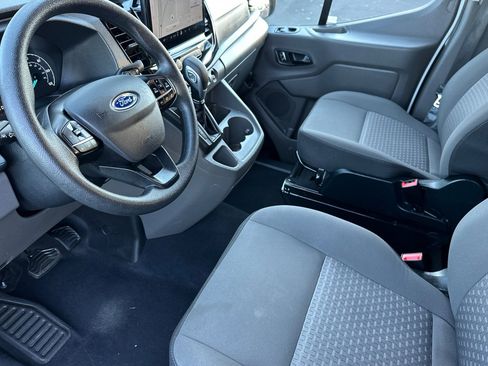 Used 2023 Ford Transit 350 XLT image 9