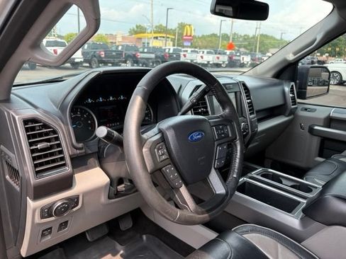 Used 2018 Ford F150 XLT w/ Equipment Group 302A Luxury AWD/4WD image 18