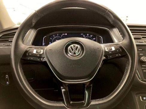 Used 2019 Volkswagen Tiguan SEL image 29