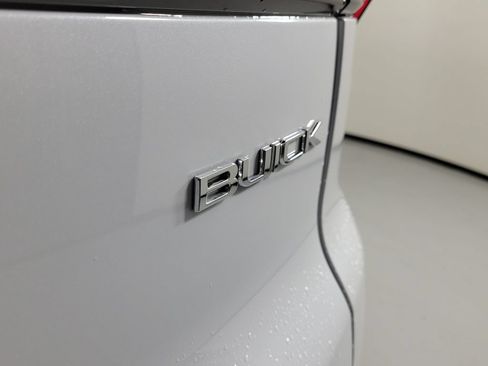 Used 2026 Buick Enclave Sport Touring w/ Power Package FWD image 6
