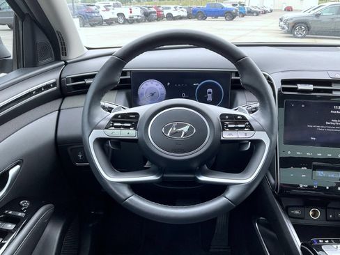 Certified 2024 Hyundai Tucson Limited AWD/4WD image 11