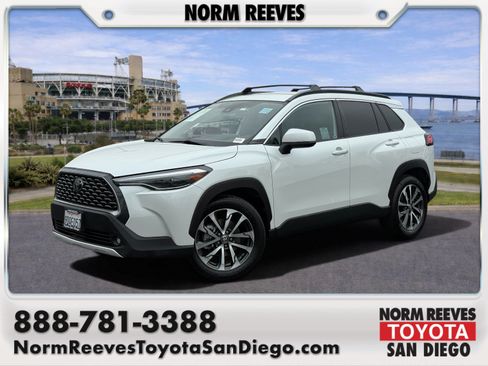 Certified 2022 Toyota Corolla Cross XLE AWD/4WD image 1